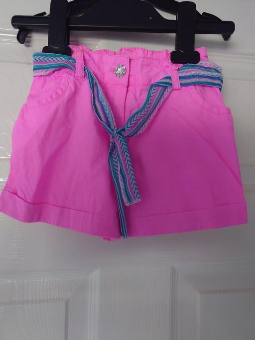 Buy & Sell Leicestershire Charnwood - Photos for Girls pink shorts size 3-4 years