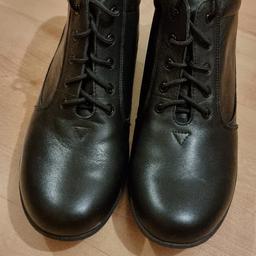 New without tags
Size 9 (EU 39) black soft leather shoes with lace fastening. 
Worn to try in house but never out 
100% soft leather upper and lining with rubber base - supportive ankle design 
Good gripping 
Bought abroad - from smoke and pet free home
Collection from RM11 Hornchurch