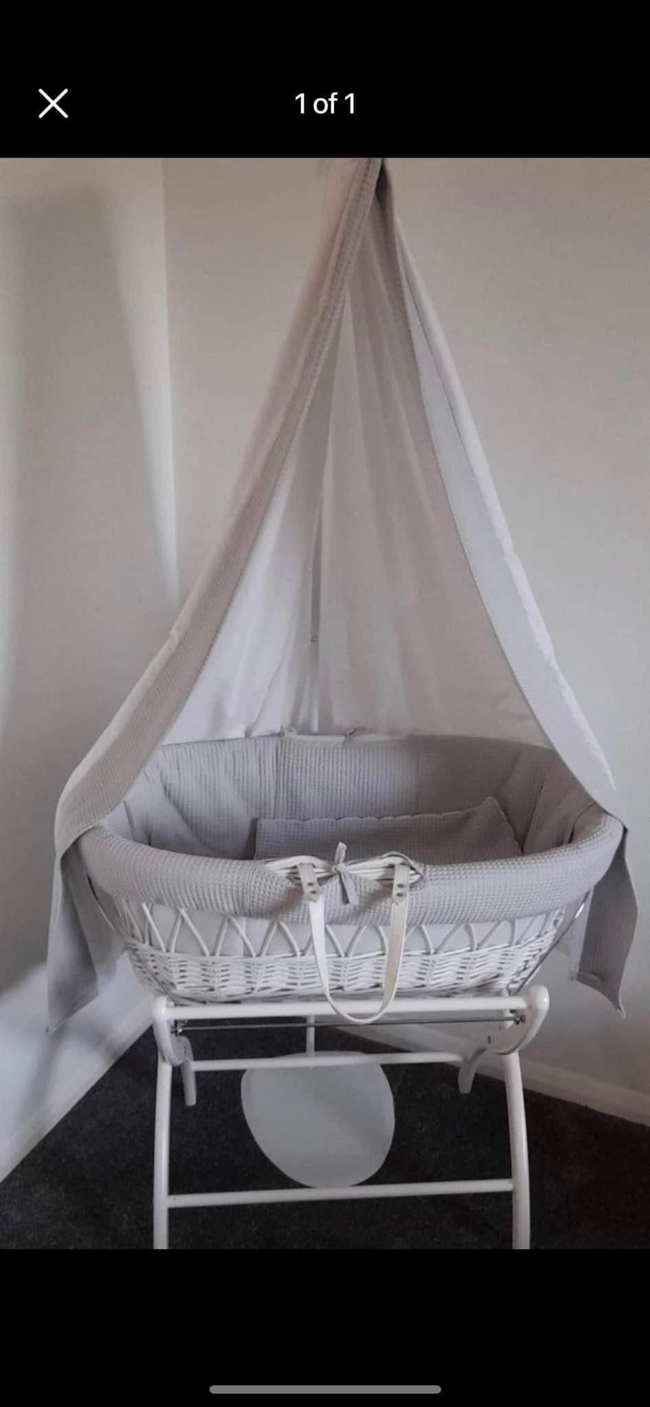 moses basket & canopy in WF10 Wakefield für 30,00 £ zum Verkauf Shpock DE