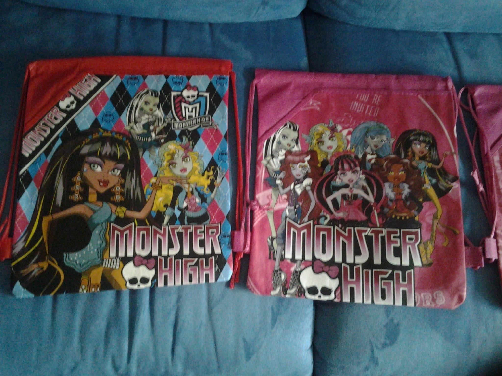 Neue Monster High Turnbeutel! in 7121 Weiden am See für 2,00 € zum ...