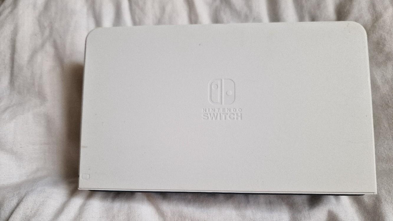 Nintendo Switch oled Dock Mint £15 in B19 Birmingham für 15,00 £ zum