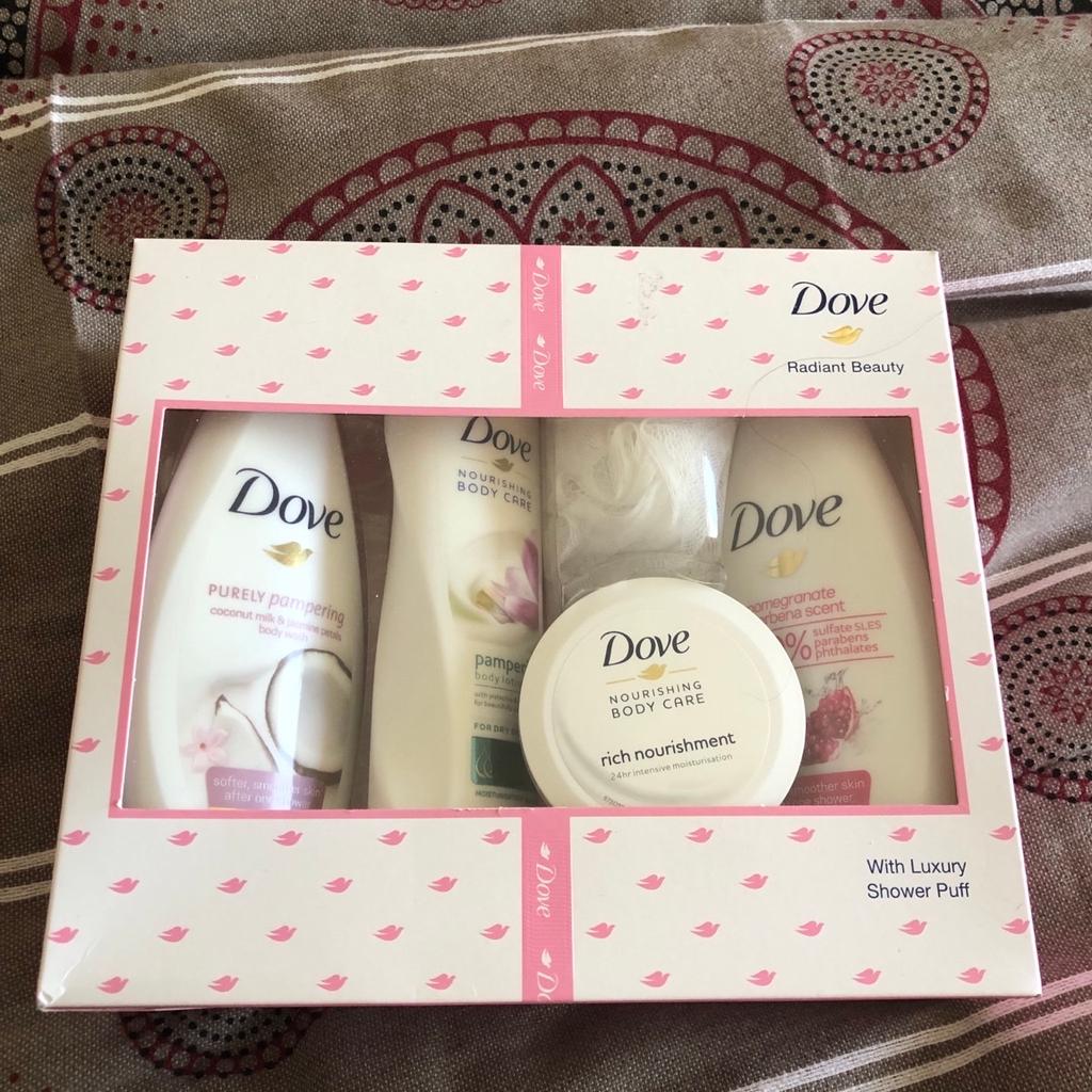 Dove Gift Set in B45 Birmingham für £ 5,00 zum Verkauf | Shpock AT