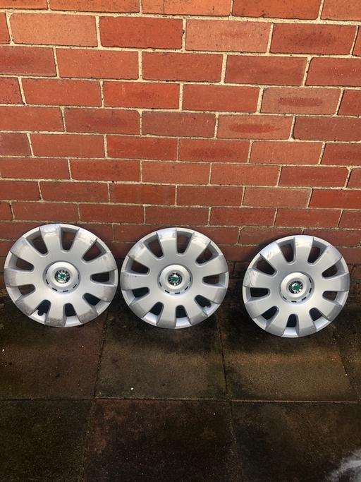 Vehicles Tyne and Wear Newcastle upon Tyne - Photos for 3x Genuine Skoda 15” wheel trims