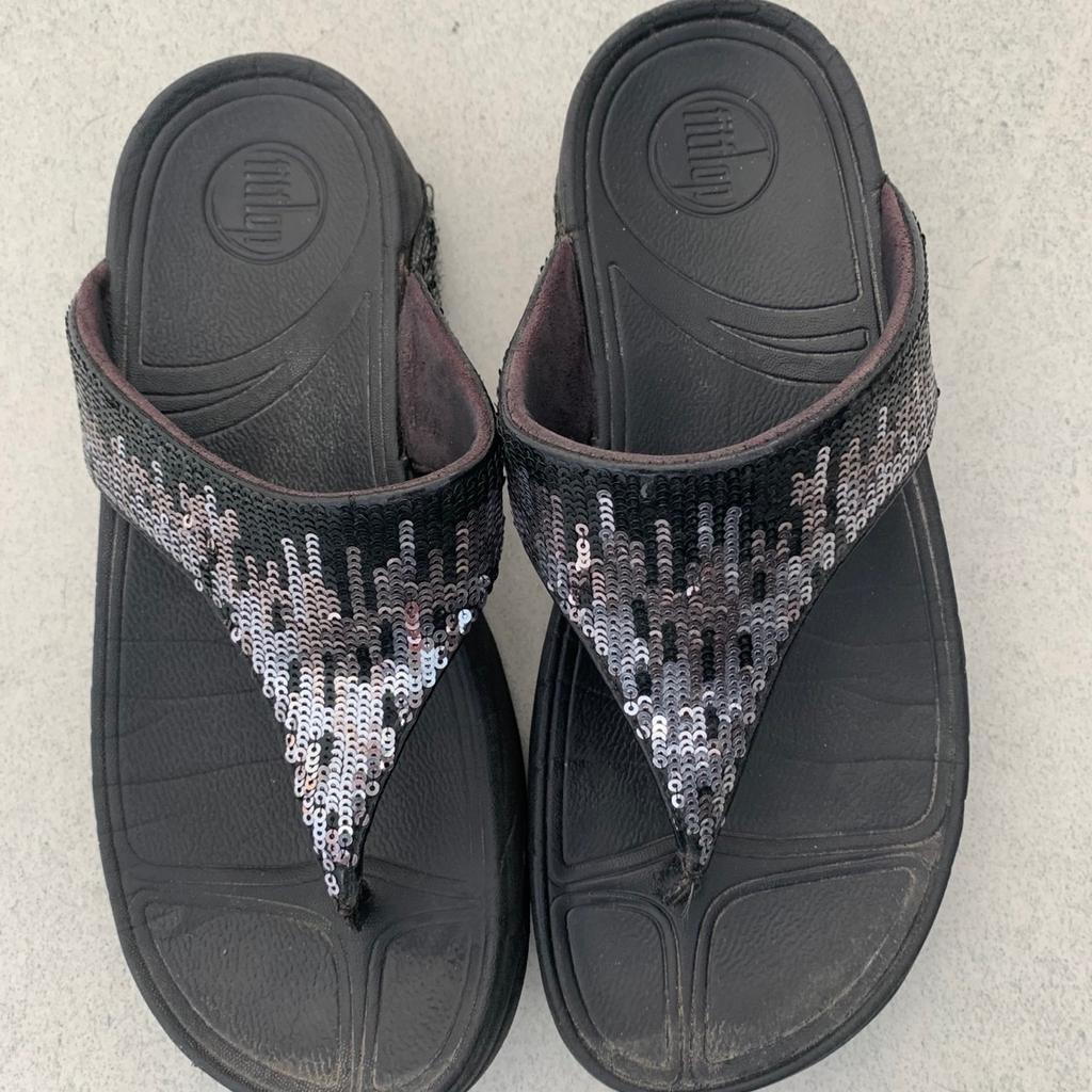 Fitflops with sequins arch supported comfy
