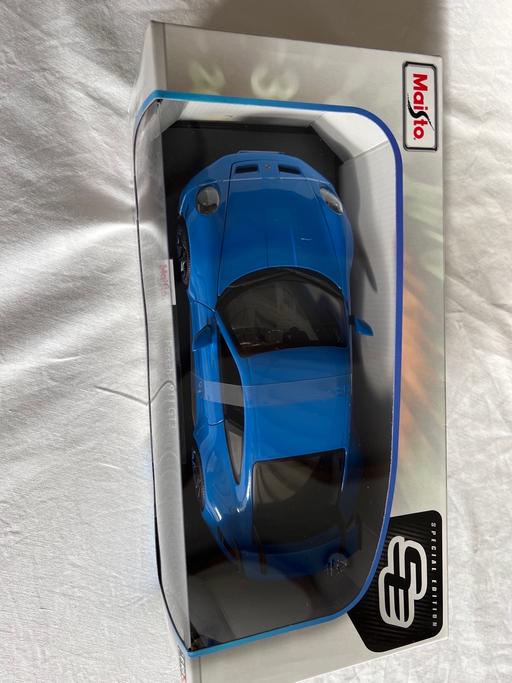 Buy & Sell Hertfordshire Hertsmere - Photos for 1:18 model car Porsche 922 GT3