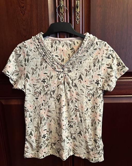 Buy & Sell West Yorkshire Wakefield - Photos for BEIGE SHORT SLEEVED TOP – SIZE 12