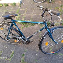 Verkaufe Fahrrad in der Farbe blau in einem guten Zustand. Gangschaltung sowie Bremsen von Shimano.
28Zoll 21 Gänge