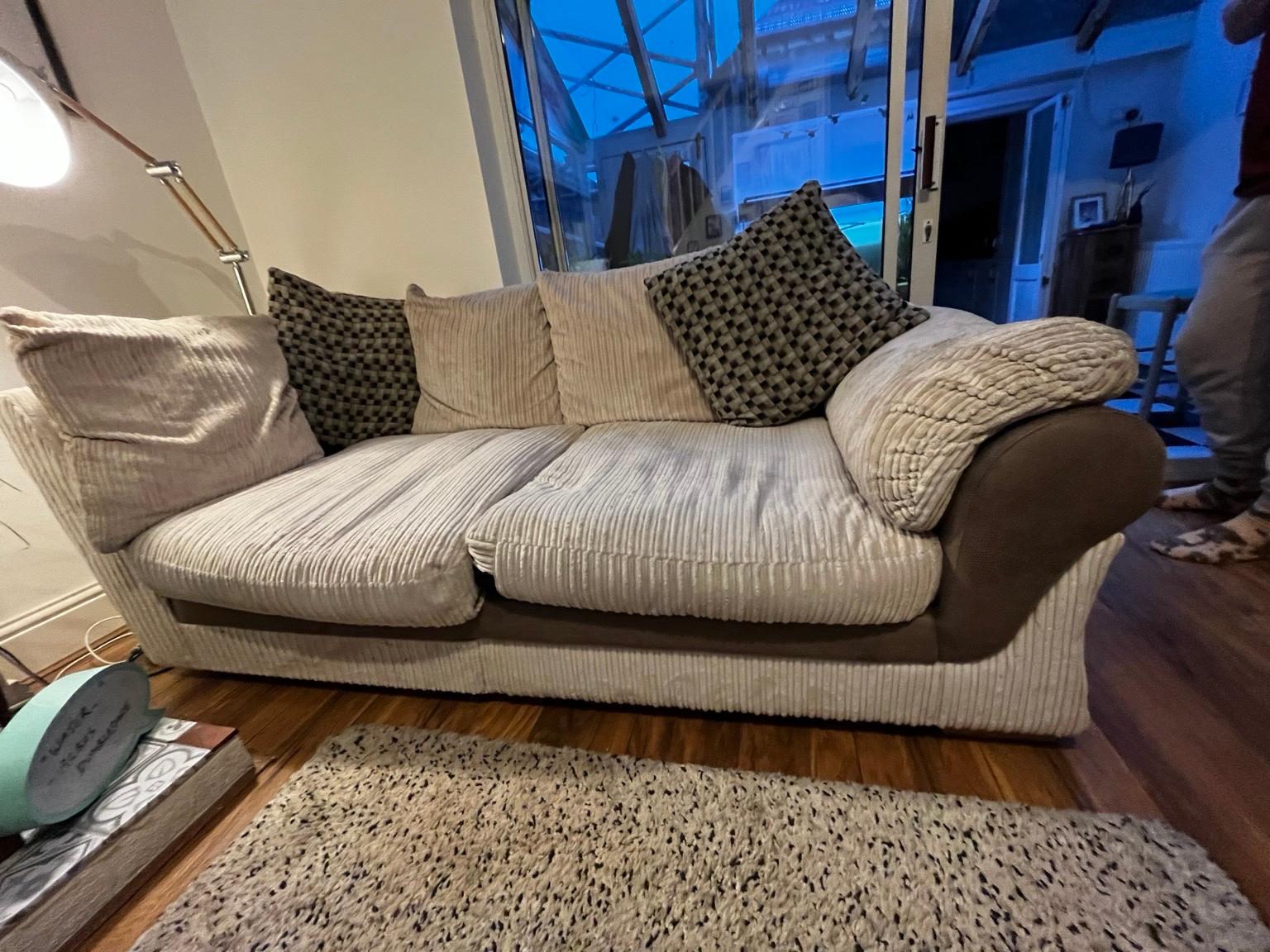 L Shape sofa in DY5 Dudley für 100,00 £ zum Verkauf Shpock DE