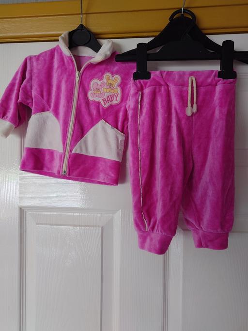 Buy & Sell Leicestershire Charnwood - Photos for Baby girls pink tracksuit size 0-3 months