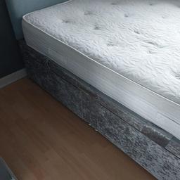 4ft small double divan bed excellent condition 2 big drawers matching headboard grey velvet
With good mattress
Slight coffee Mark on mattress £250.00 ono