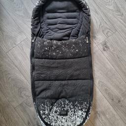 Mamas & Papa footmuff for pram.
Good condition, fits on any type of pram.
Zip up cover.
Collection or delivery.