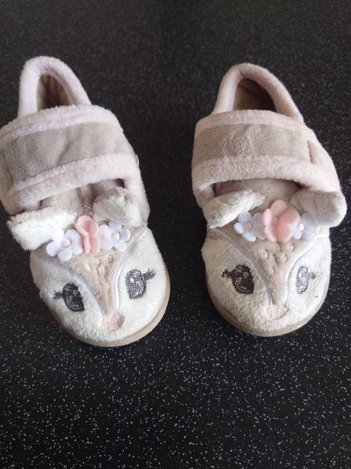 Buy & Sell Leicestershire Charnwood - Photos for Girls slippers size 5