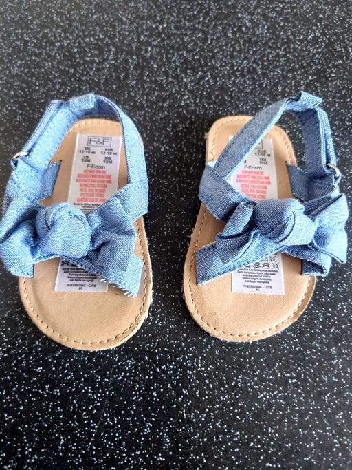 Buy & Sell Leicestershire Charnwood - Photos for Girls sandals size 12-18 months