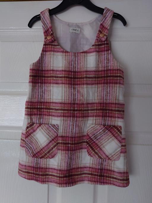 Buy & Sell Leicestershire Charnwood - Photos for Girls pink dungaree dress size 3-4 years