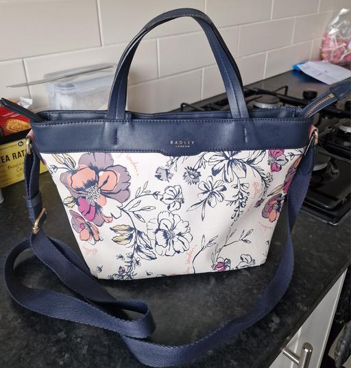 Buy & Sell Essex Basildon - Photos for Radley cross body bag