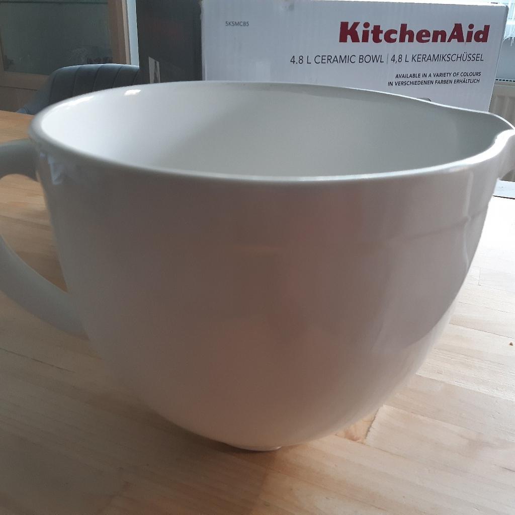 Kitchen Aid Keramik Schüssel 4,7l white chocolate

1x benutzt