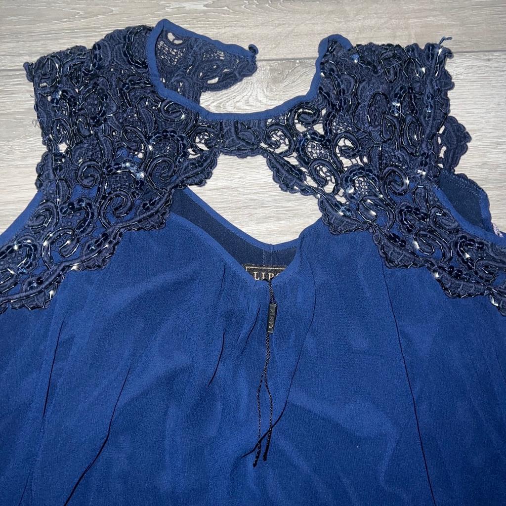 Lovely ladies dress size 12

Worn once

Navy Blue

LIPSY LONDON

Please check my other items