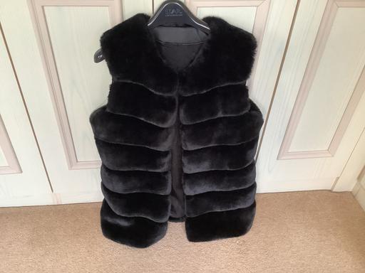 Buy & Sell Lancashire Ribble Valley - Photos for Black faux fur Gilet