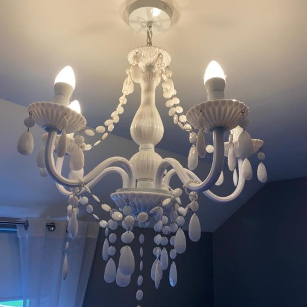 White hanging chandelier

WHITE 5 LIGHT CRYSTAL CHANDELIER