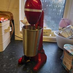Giles & Posner electric milkshake maker. Works perfectly.
Collection only from Bilston as I have no transport.