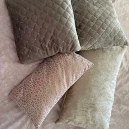 4 x cushions 2 mink with sequins I cream large velvet and slightly small pink with rose gold leaoard print.
From a smoke and pet free home