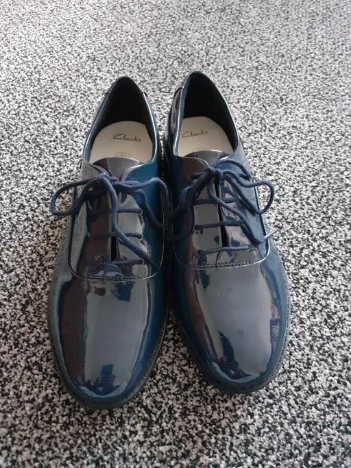 Buy & Sell Kent Gravesham - Photos for Bargain Brand New navy shoe