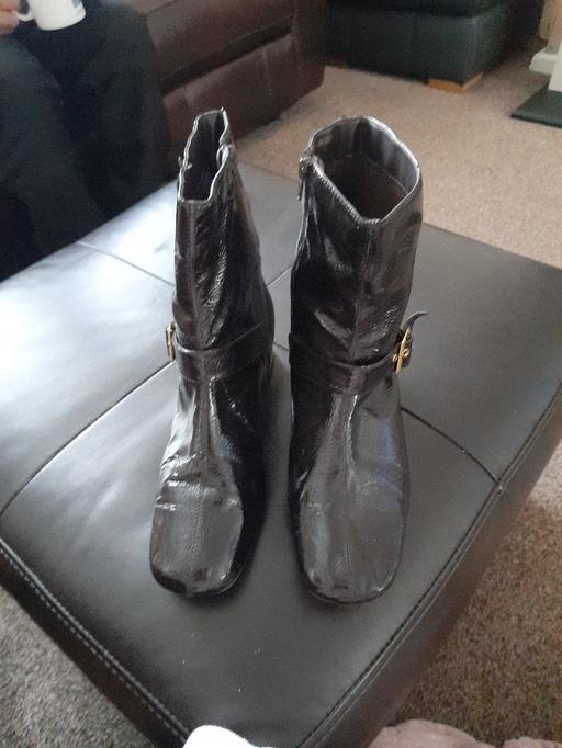 Buy & Sell Merseyside Saint Helens - Photos for BROWN SHORT BOOT