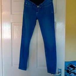 River Island molly jeans size 8r gc pick up only Heckmondwike please see my other post thanks