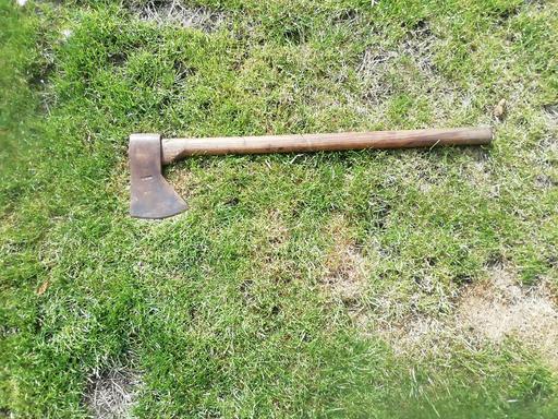 Buy & Sell Surrey Elmbridge - Photos for Medium size Axe