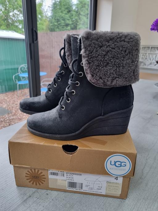 Buy & Sell West Midlands Sandwell - Photos for Ugg Ankle Boots