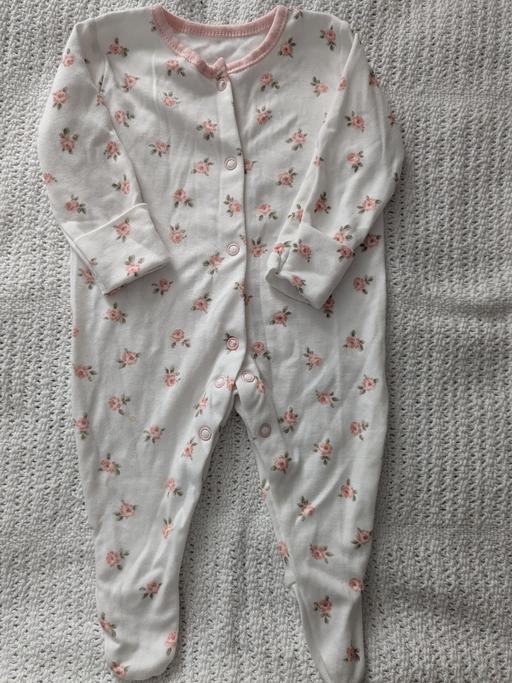 Buy & Sell Derbyshire Derbyshire Dales - Photos for 2 sleepsuits