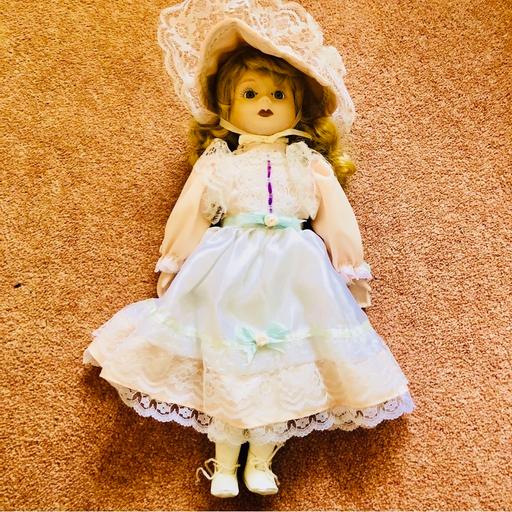 Buy & Sell Dorset Bournemouth, Christchurch and Poole - Photos for Porcelain Vintage Girl Doll Country Belle