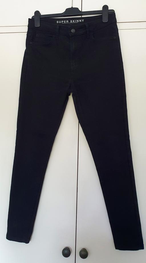 Buy & Sell South West London Sutton - Photos for BLACK SKINNY JEANS