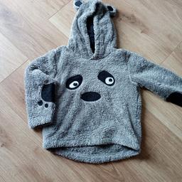 Warm,fleece hoodie.Size 5-6 years.Very good condition,clean . Collection Cheshunt EN8