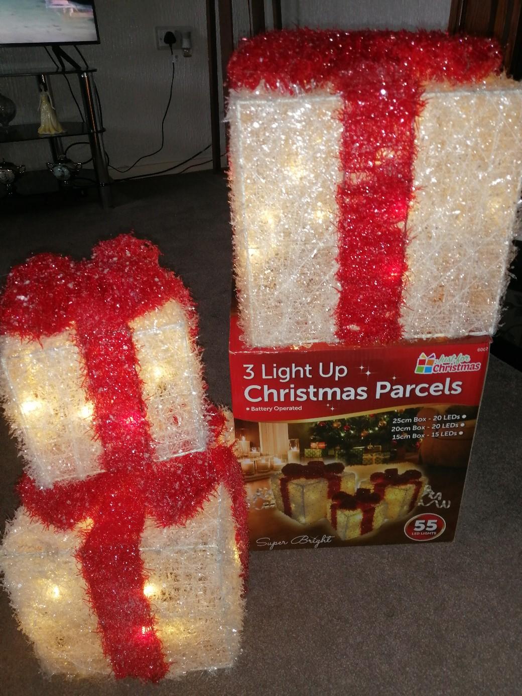 New 3 light up Christmas parcels in WV1 Wolverhampton for £13.00 for sale Shpock