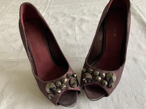 Buy & Sell Warrington Thelwall - Warrington - Photos for Nine West size 4 purple jewelled heels