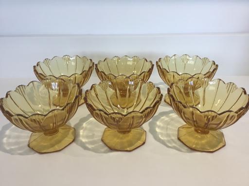 Buy & Sell Suffolk East Suffolk - Photos for Vintage Amber Glass Dessert Dishes