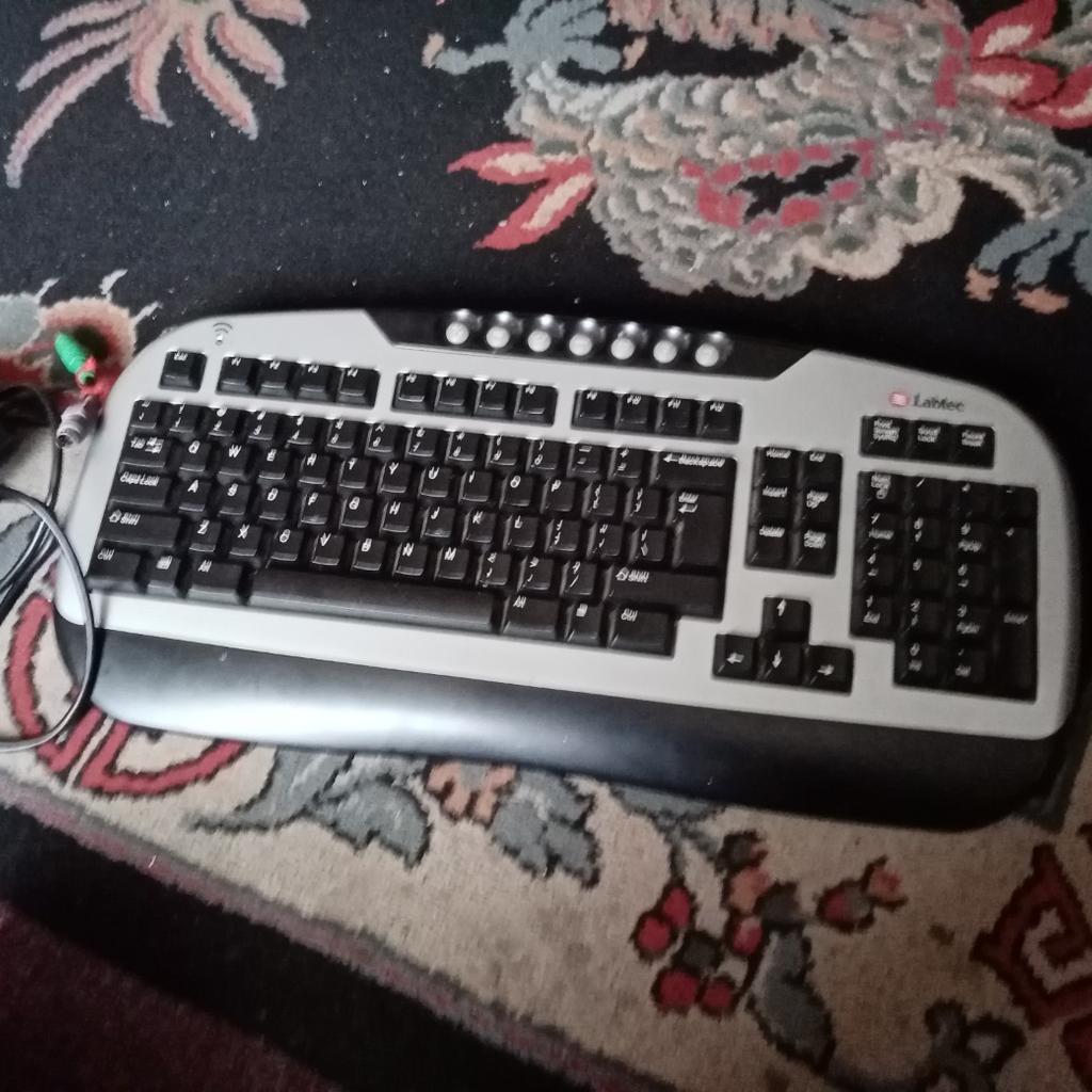 Computer Wireless Keyboard in S9 Sheffield für 5,00 £ zum Verkauf ...