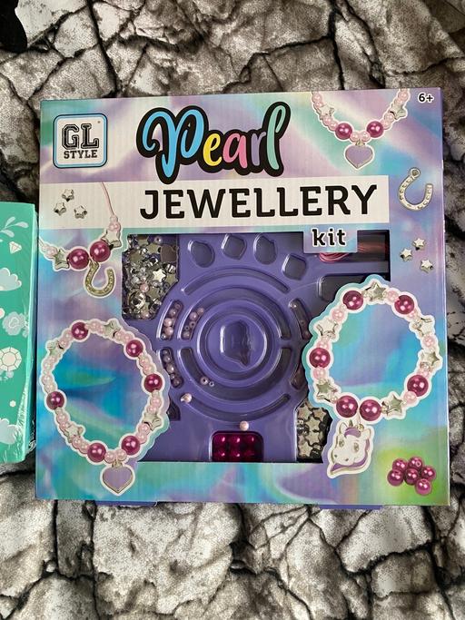 Buy & Sell North London Finsbury Park - North London - Photos for Jewellery kit