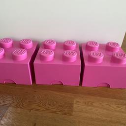 Verkaufe 3 kleine LEGO Aufbewahrungssteine mit 4 Noppen.
- sehr praktisch zur Spielzeugaufbewahrung
- Außenmaß: 25 x 25 x 18 cm
- Innenmaß: 23 x 23 x 11 cm
- in der Farbe: Pink
- Preis pro kleinem Aufbewahrungsstein: 15€
- alle 3 Steine als Set: 35€