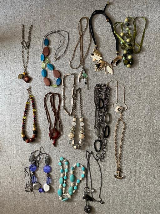 Buy & Sell West Midlands Walsall - Photos for Bundle of Necklaces