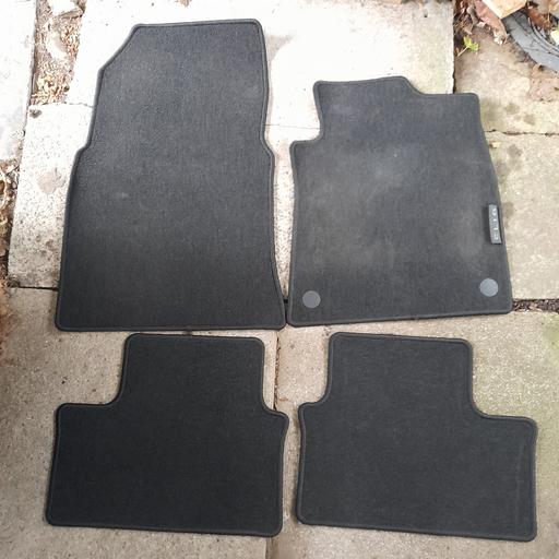 Vehicles Lancashire South Ribble - Photos for RENAULT CLIO CAR MATS