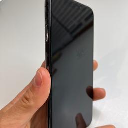 iPhone XS 
ohne grobe Kratzer,
bis auf Face ID voll funktionsfähig (war beim Service)