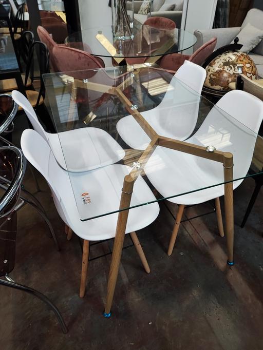 Buy & Sell South East London Kidbrooke - South East London - Photos for BRAND NEW DINING TABLE AND CHAIRS