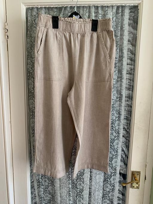 Buy & Sell West Midlands Walsall - Photos for Ladies three quarter trousers