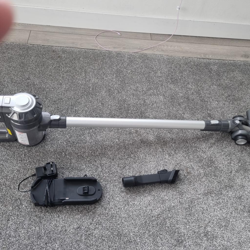 beldray upright cordless hoover in WA12Willows for £20.00 for sale