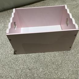 Storage box 
BB2 collection