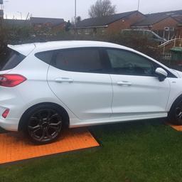 Ford Fiesta stline top spec mint condition cheap insurance 11000