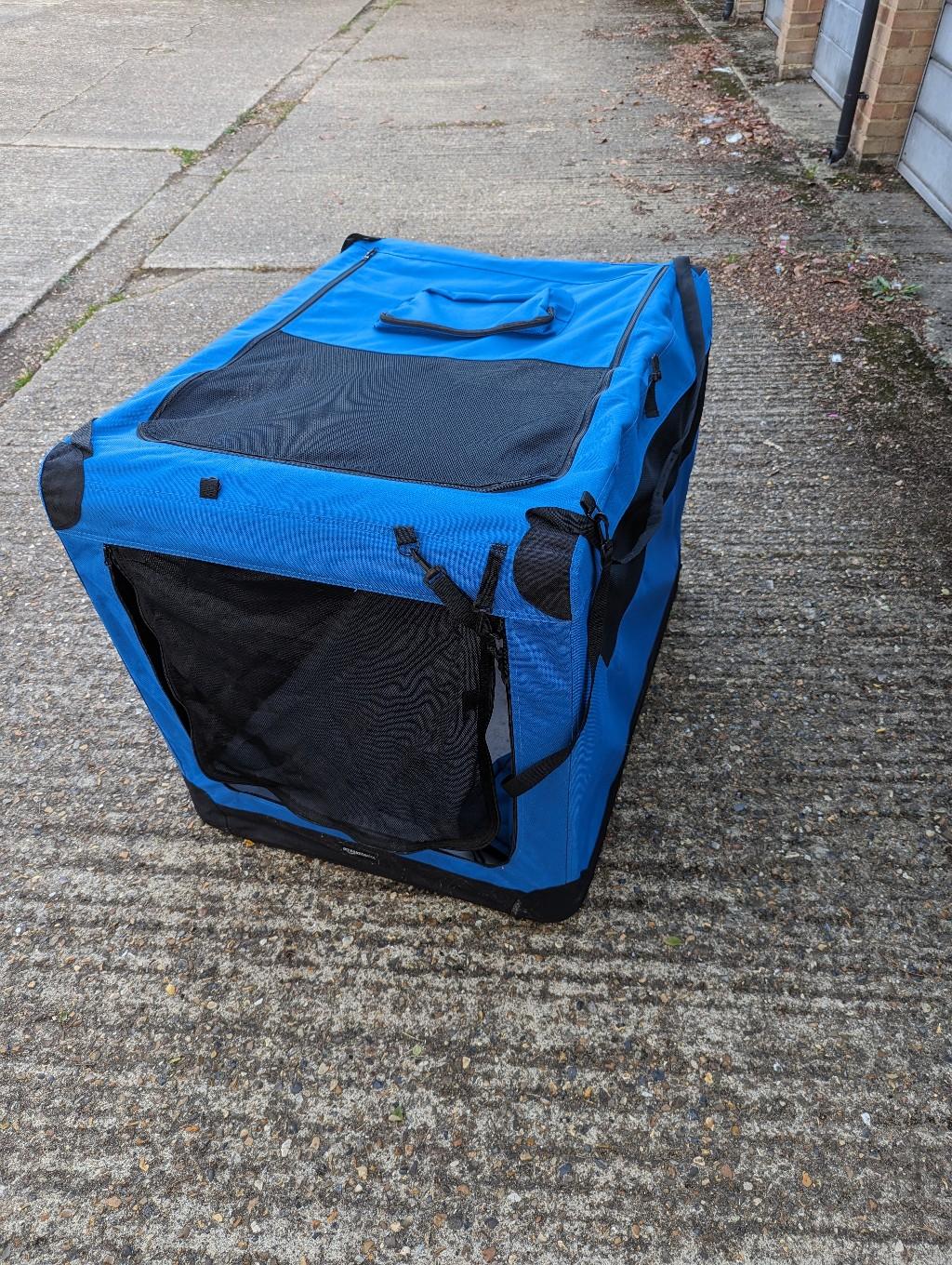 Amazon basics travel dog crate in TW15 Spelthorne für 20,00 £ zum