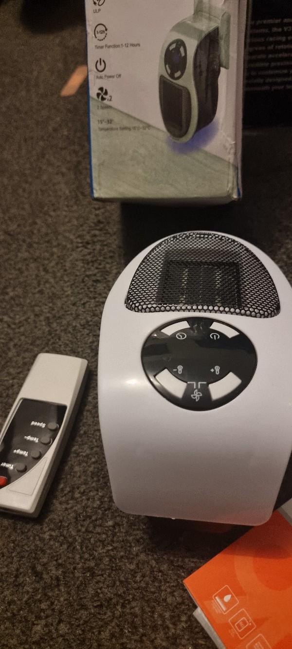 Plug in Heater 500W (White), 15p per Hour Run in WS2 Darlaston für £ 25